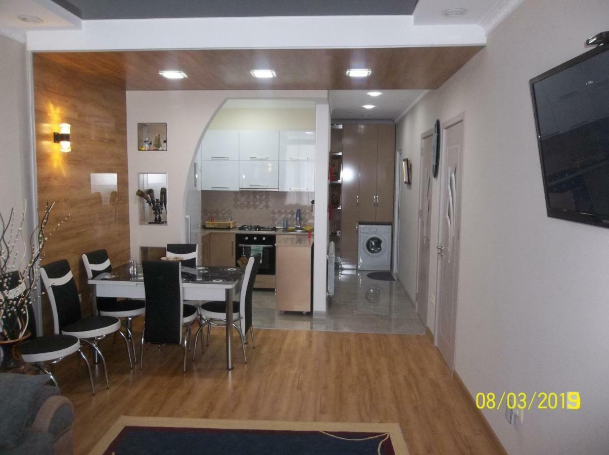 Мате Apartment Batumi Exterior foto