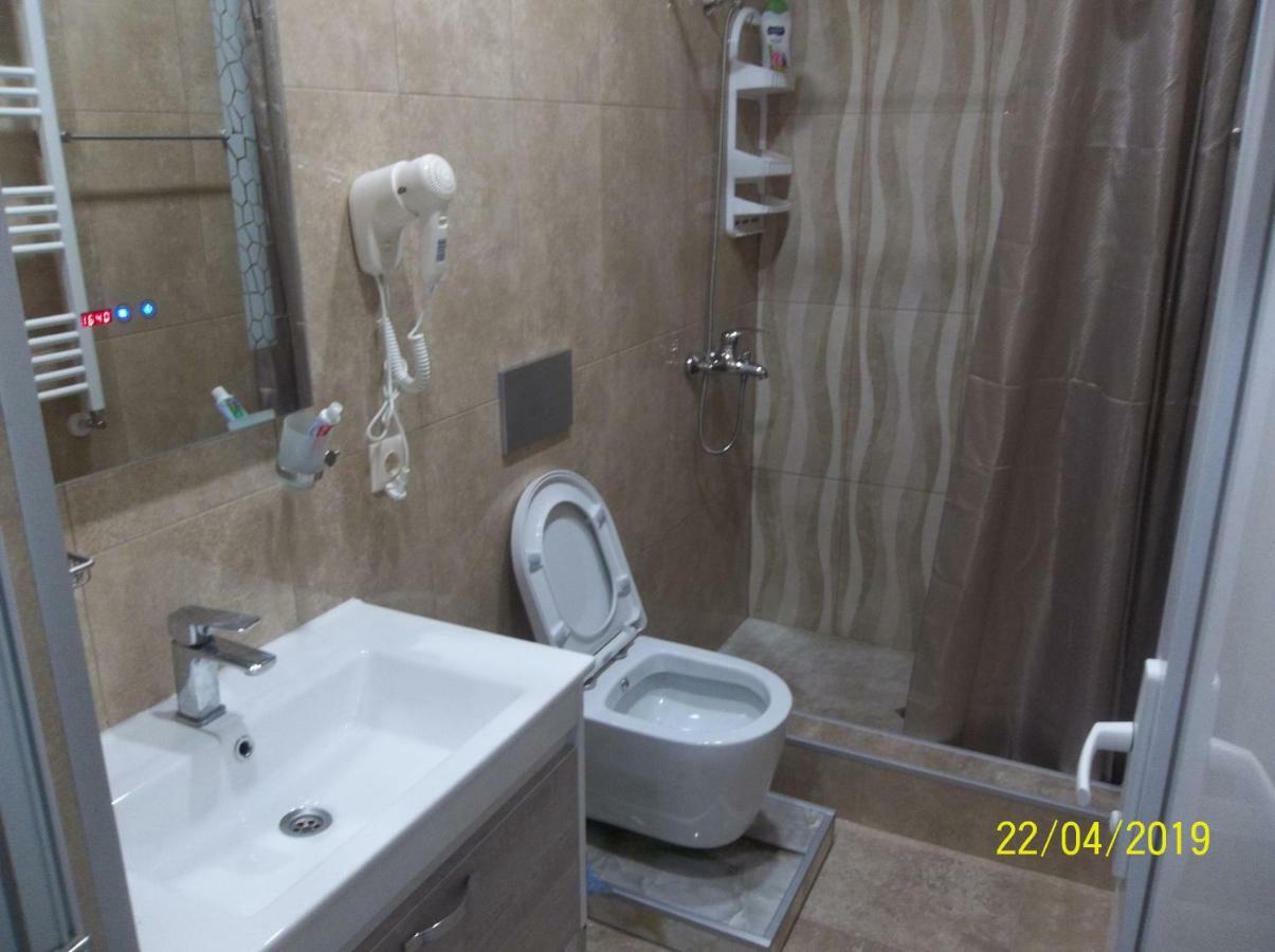 Мате Apartment Batumi Exterior foto